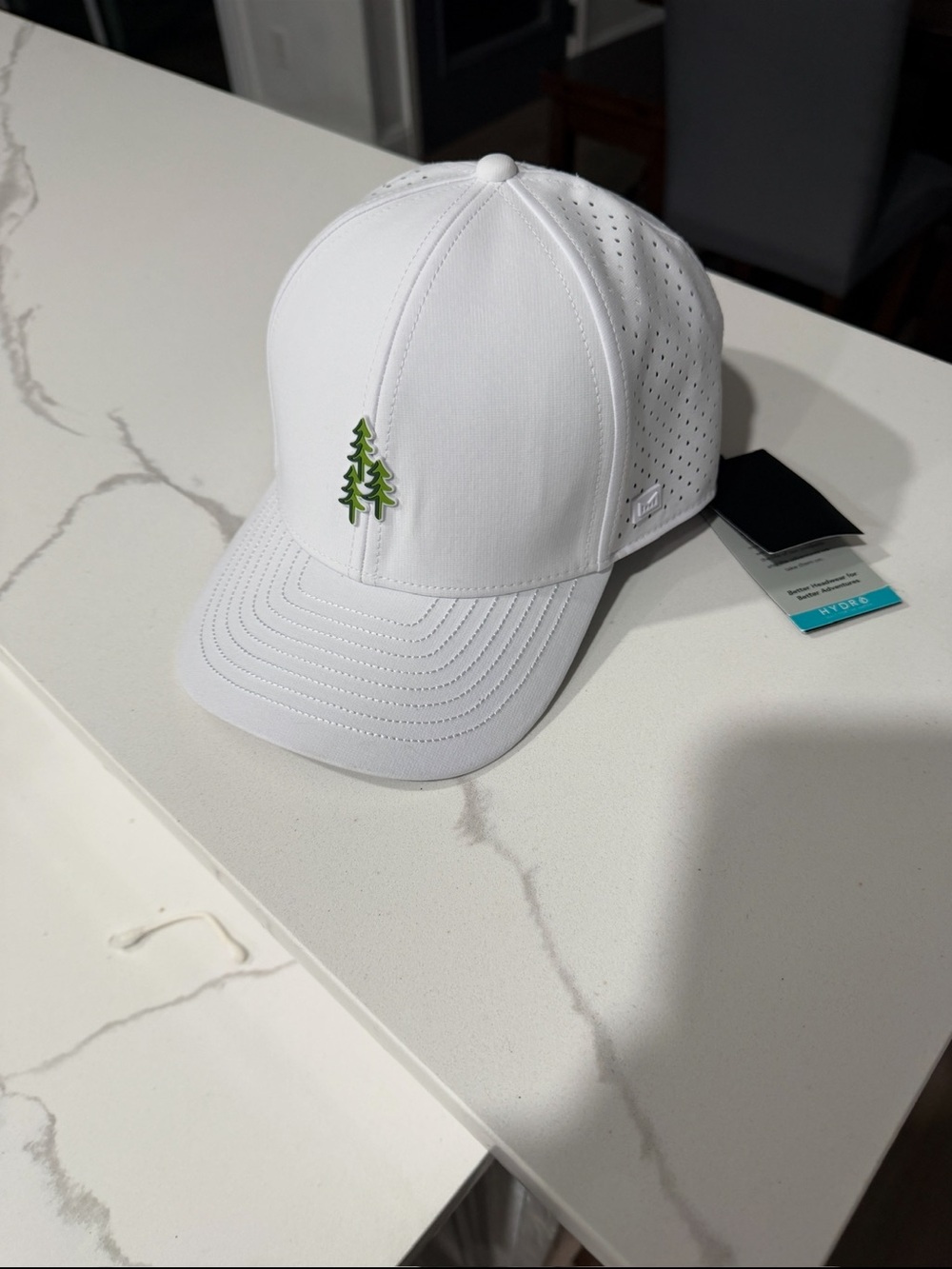 melin Roberston cup hat